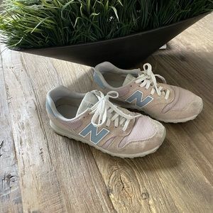 New Balance Sneakers